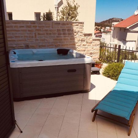 Boutique La Perla Jacuzzi Lejlighed Murter Eksteriør billede